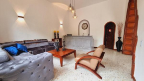 Гостиница Hotel Karlo  Кали